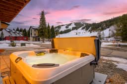Slopeside Mountain Time Chalet 126 - Image 5