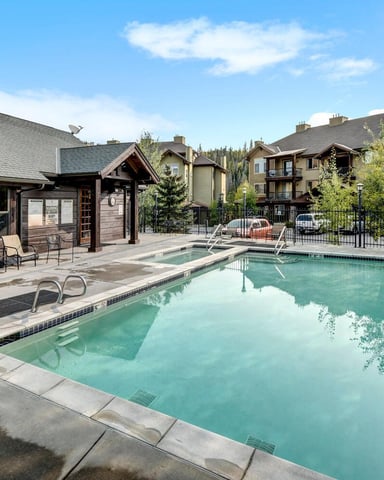 Vacation Rentals with Pools in Winter Park