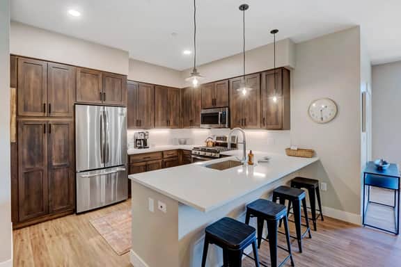 Hideaway Station Loft 305 - Image 2