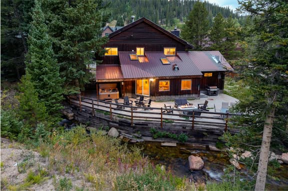 Slopeside River Front Chalet - Image 1