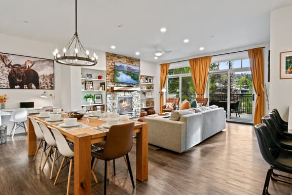 Hideaway Station Loft 106 - Image 1