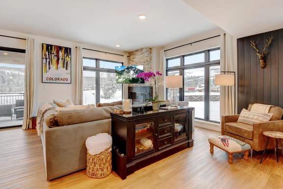 Timber Fox Condo 3202 - Image 1