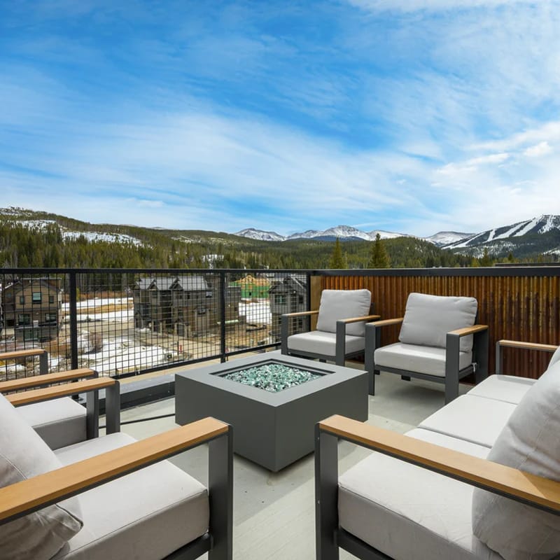 Row Roof Top Loft 57
