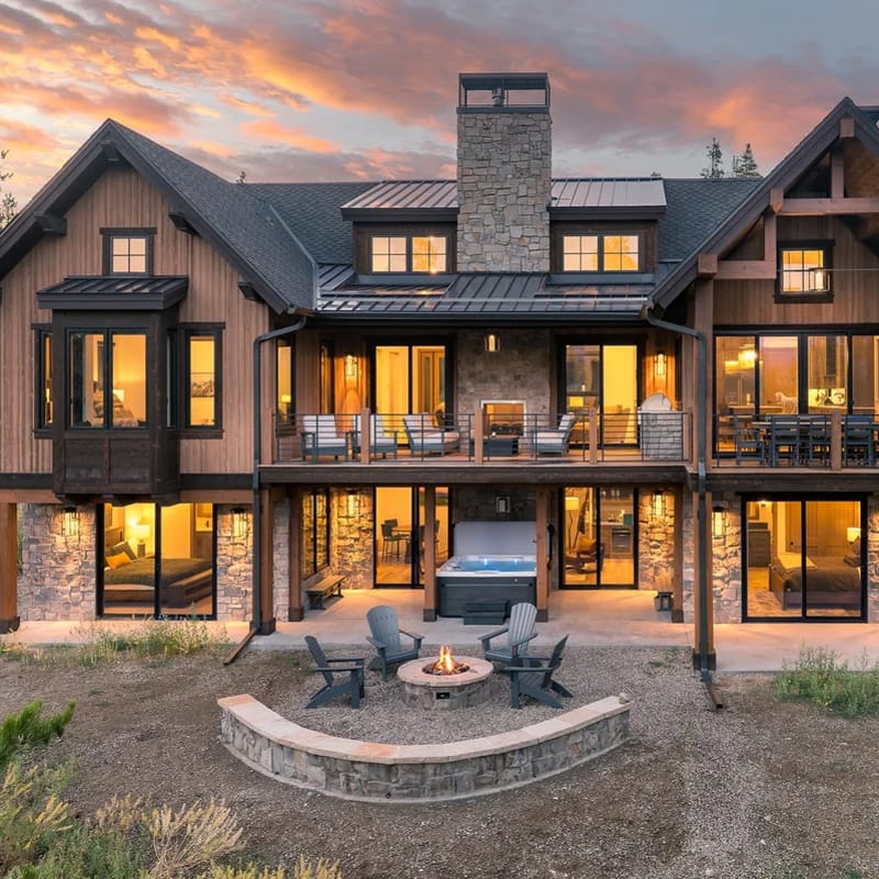 Pole Creek Luxury Home 739